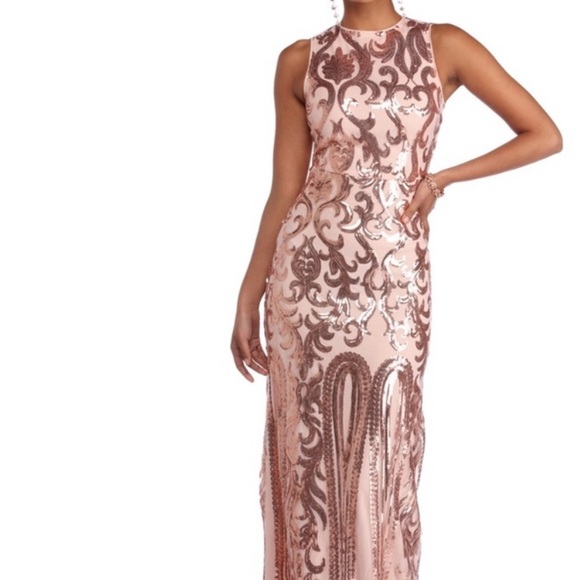 Windsor Dresses & Skirts - Beautiful / homecoming/ sequins long rose gold pink prom dress